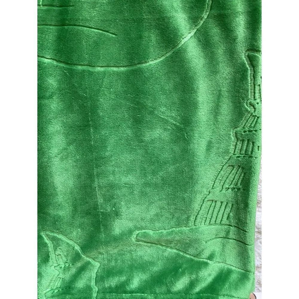 WICKED Elphaba Hats On It Embossed Emerald Green Soft Throw Blanket 50 X 70” NEW